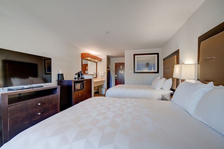 Holiday Inn West Yellowstone by IHG.