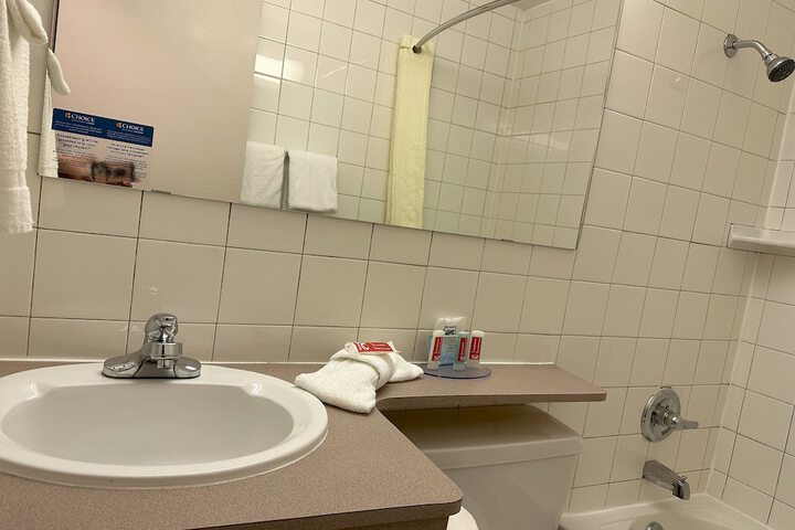 Room 12 of 62