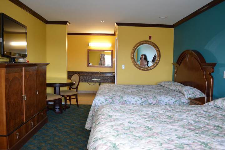 Room 25 of 33