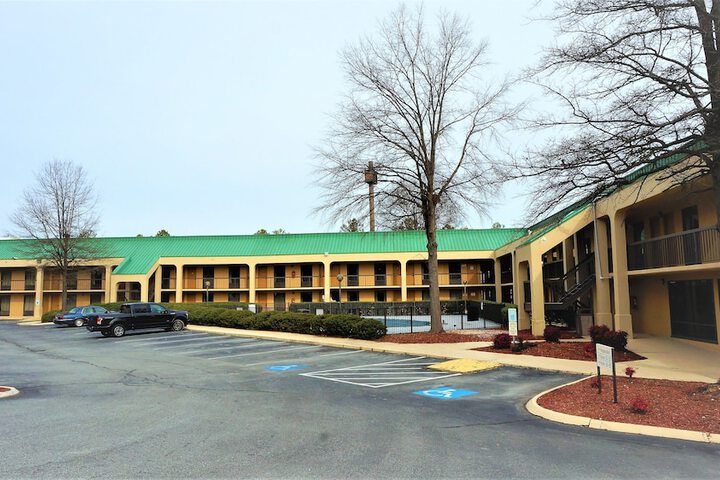 Hotel 12 of 81