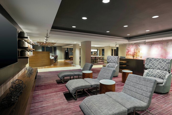 Hotel Interior 8 of 37