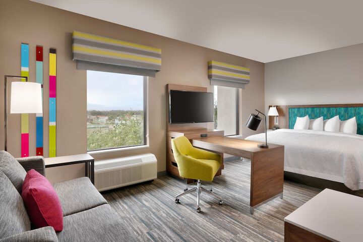 Room 27 of 48