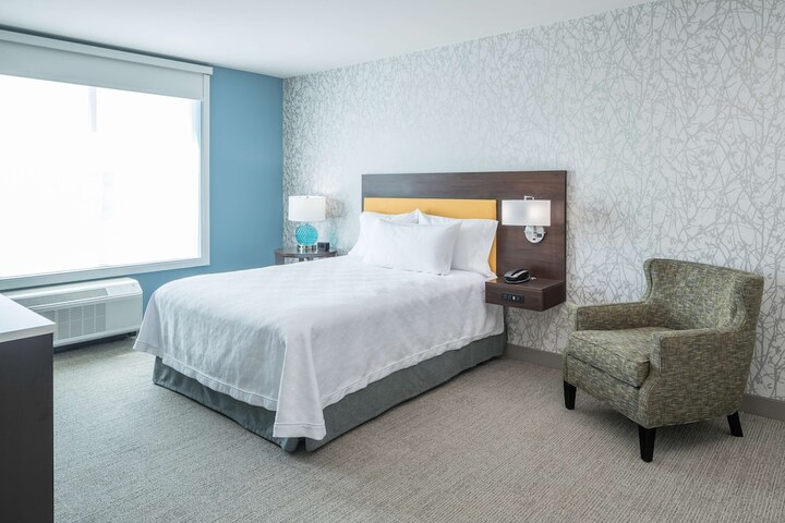 Room 33 of 48