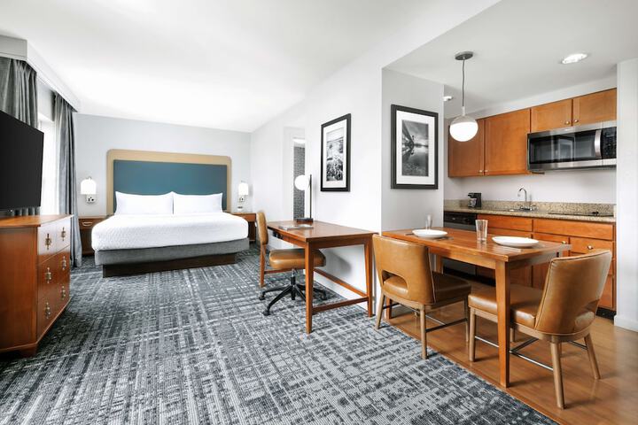 Room 18 of 38