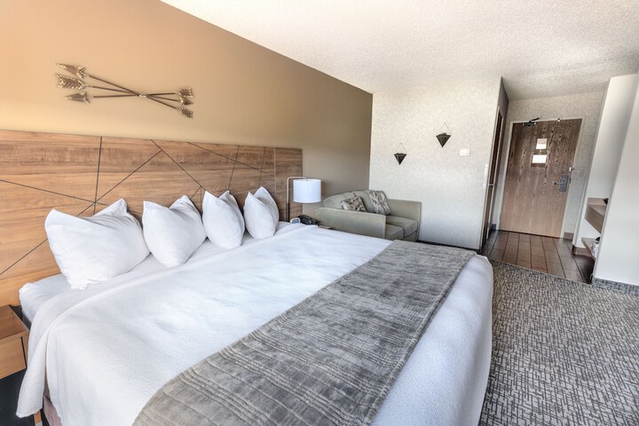 Red Sands Hotel
