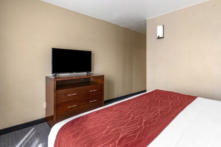 Room 11 of 35