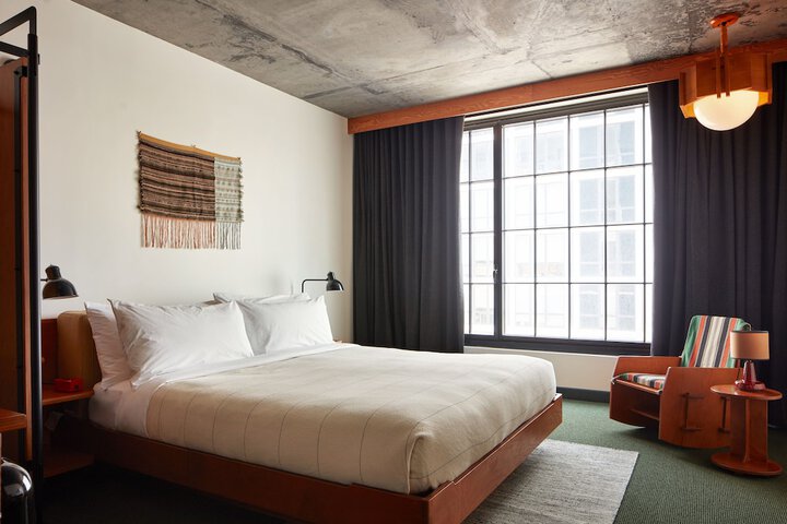 Room 14 of 24