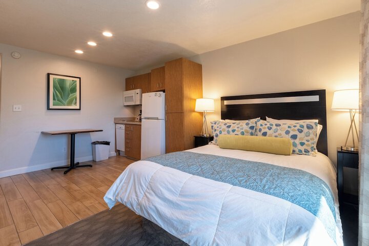 Room 53 of 113
