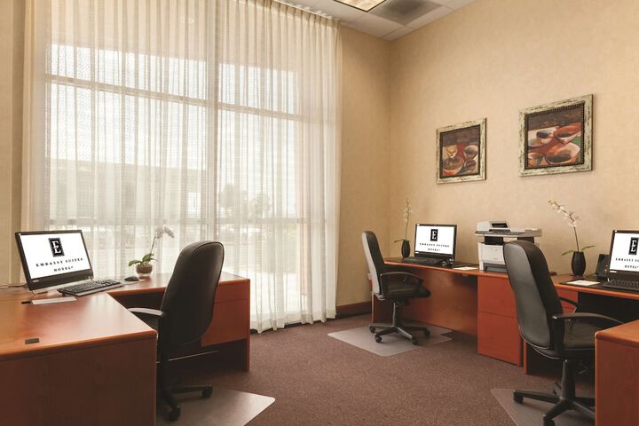 Business Center 53 of 53
