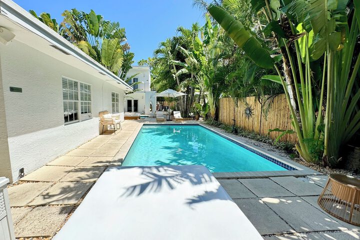 Sundeck 120 of 120