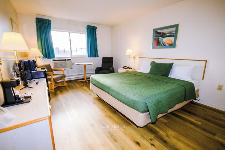 Room 16 of 46