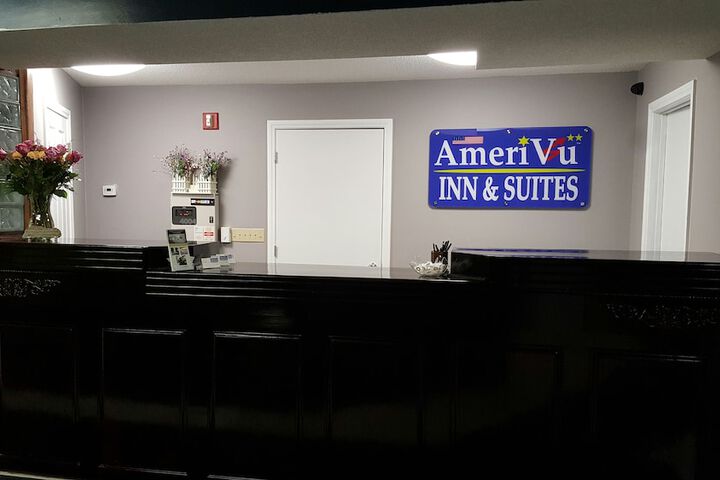 Amerivu Inn & Suites New Richmond