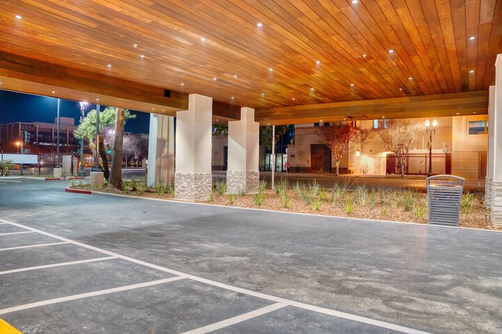 Studio 6 Suites – Stockton CA – Waterfront