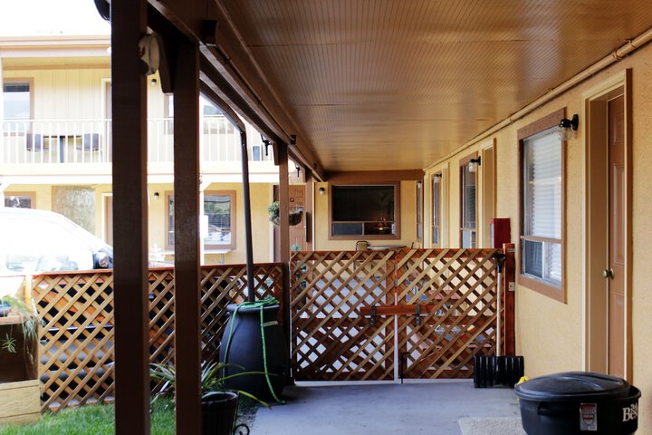 Hotel Exterior 80 of 89