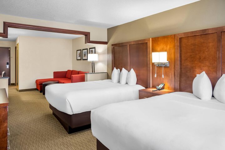 Comfort Suites Grand Rapids North