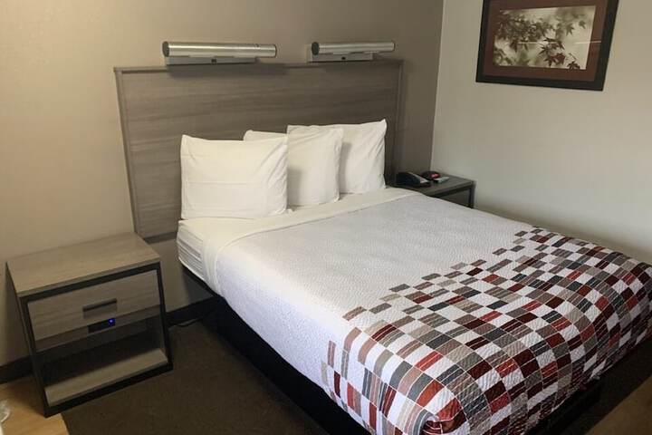 Room 17 of 19