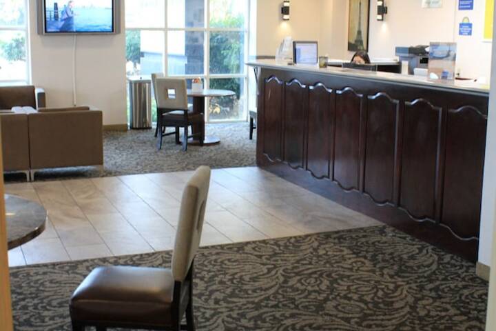 Hotel Interior 4 of 39