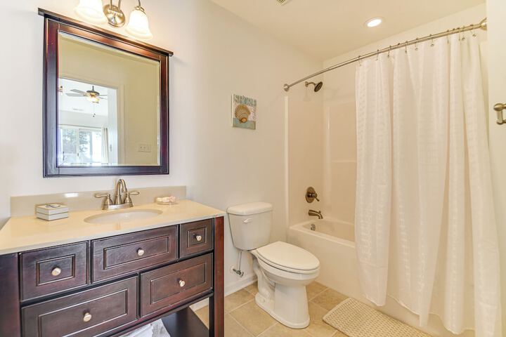 Walk to Beach: Home w / Pool Access in White Stone