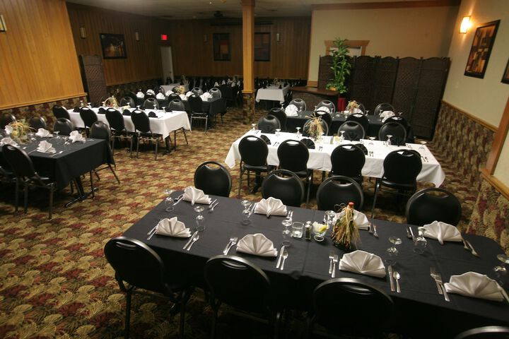 Ballroom/Hall 52 of 56