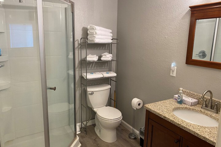 Room 65 of 148