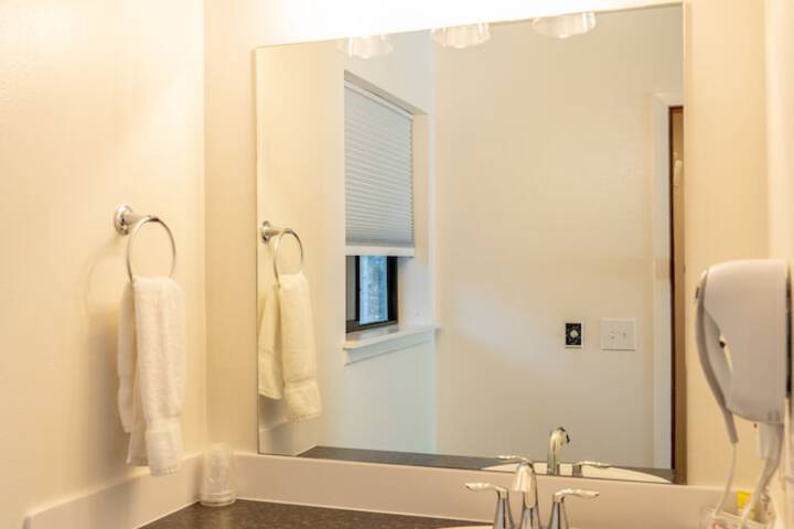 Room 201 of 235