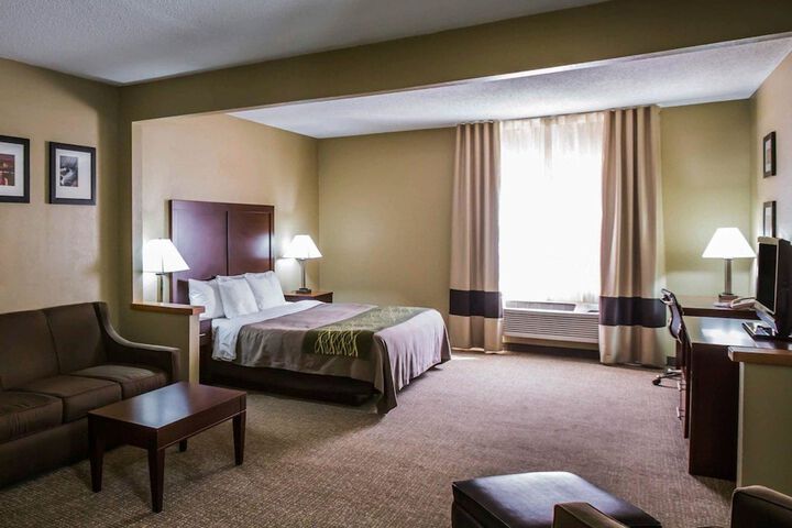 Room 16 of 36