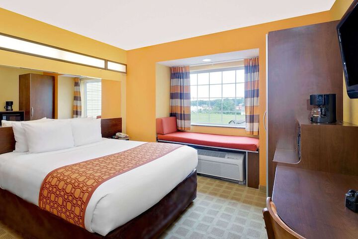 Microtel Inn & Suites by Wyndham Princeton