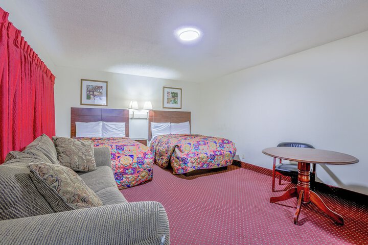 Whispering Pines by Hotel O Whitestone VA