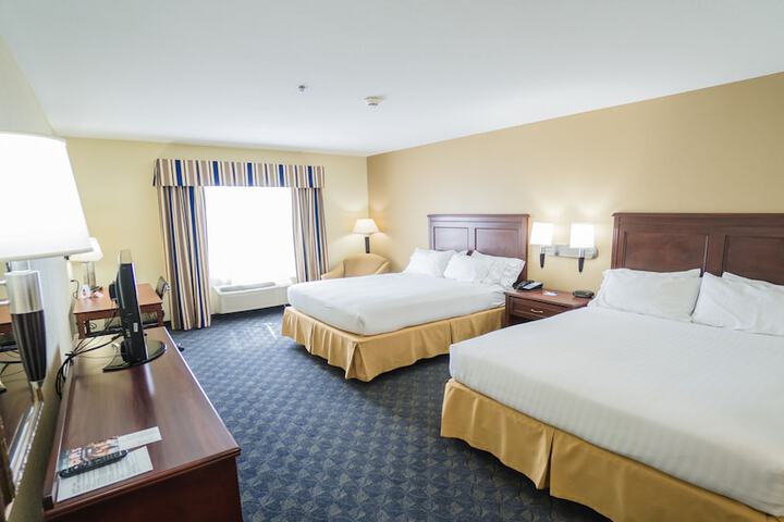 Holiday Inn Express & Suites Pampa by IHG