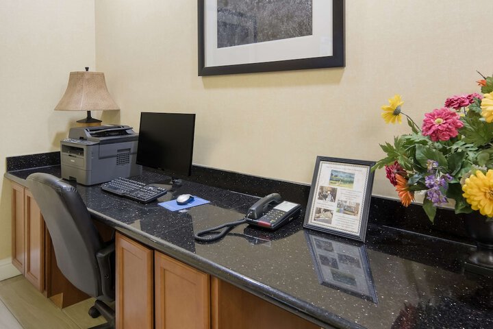 Business Center 29 of 29