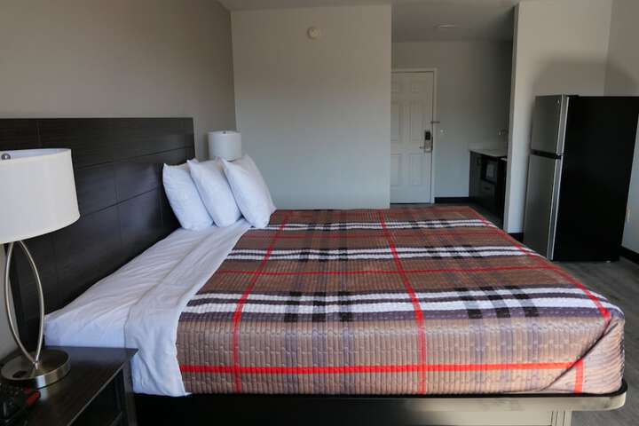 Room 12 of 20