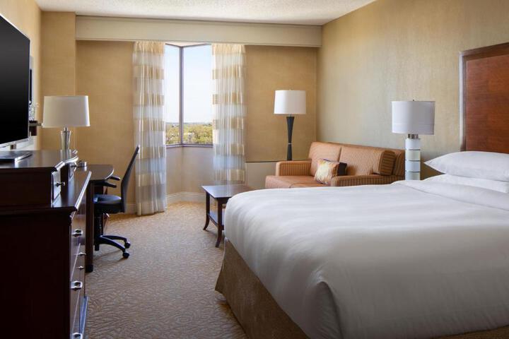 The Lincoln Marriott Cornhusker Hotel