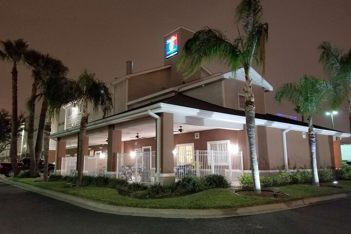 Hotel 2 of 37