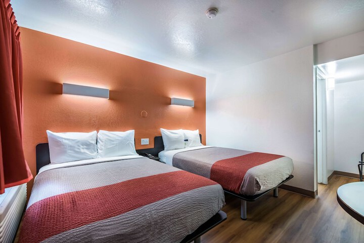 Room 47 of 57