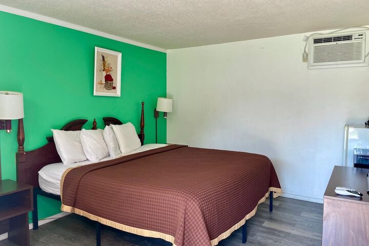 Travelers Inn Motel