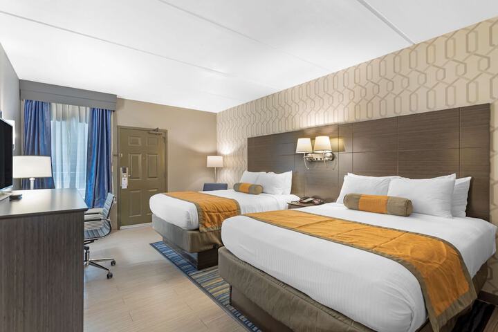 Room 30 of 44