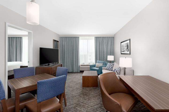 Room 28 of 44