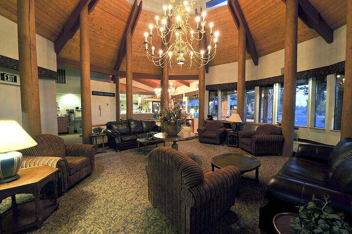 Hotel Interior 10 of 32