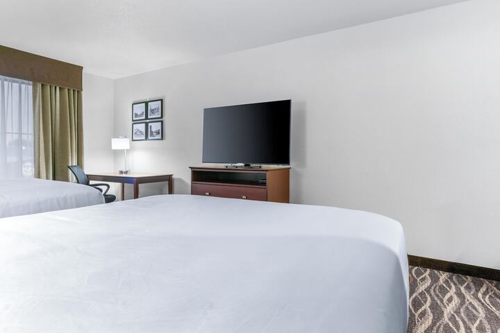 Cobblestone Hotel & Suites - Lynden