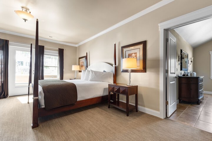 Room 21 of 74