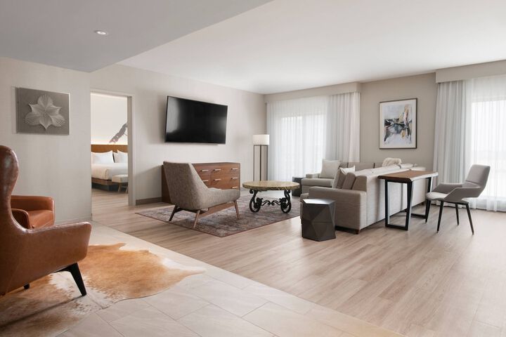 Room 25 of 59