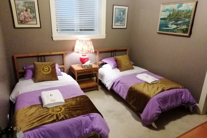 Room 48 of 74