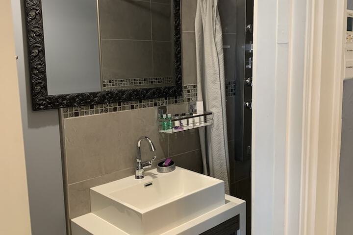 Room 54 of 61