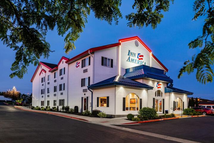 Hotel 8 of 52