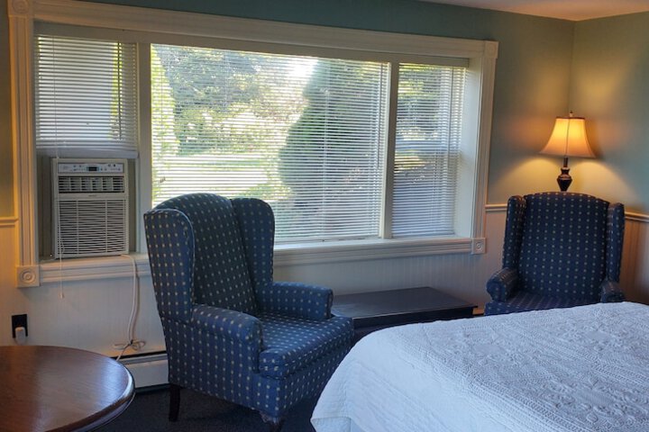 Room 26 of 64