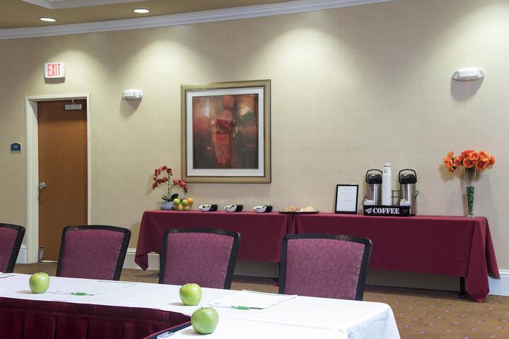 Holiday Inn Aurora North - Naperville by IHG