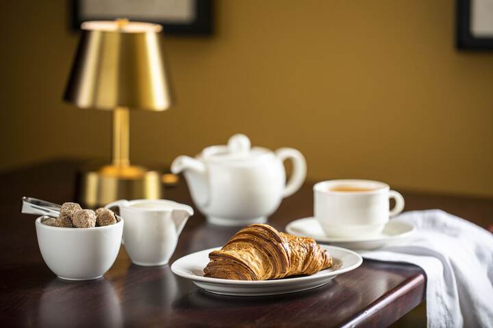 Breakfast/Coffee Service 41 of 50