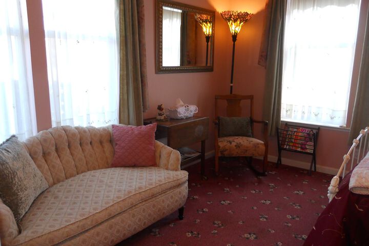 Room 25 of 63