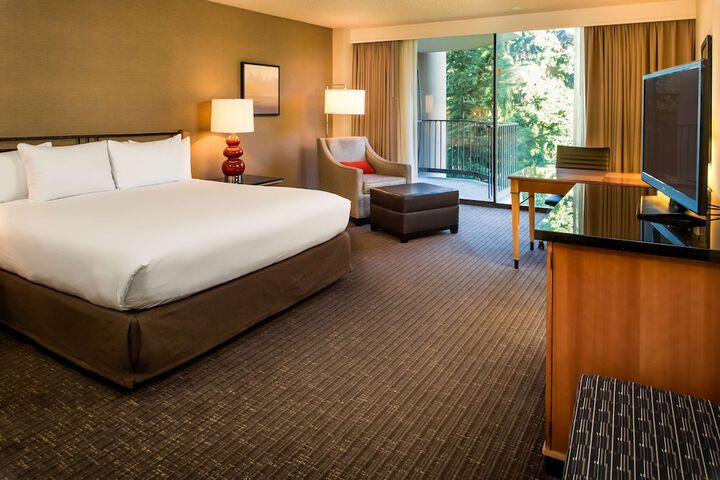 DoubleTree by Hilton Seattle Airport