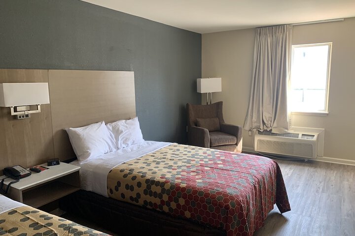 Room 37 of 48